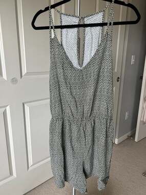 Abercrombie & Fitch Olive Green Floral Racerback Romper Size XL
